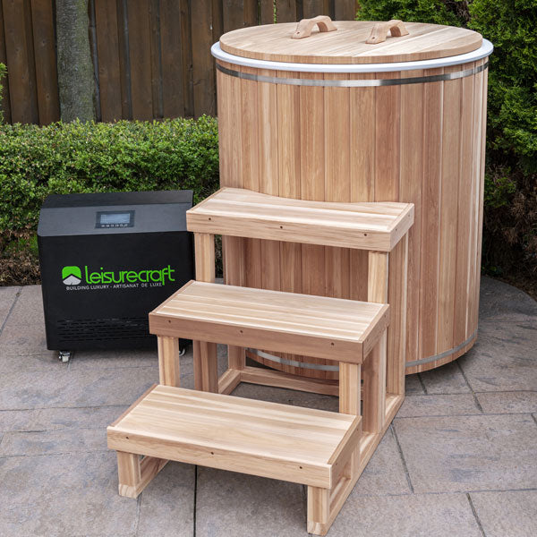Leisurecraft - The Arctic Plunge - Clear Red Cedar - White Plastic Interior