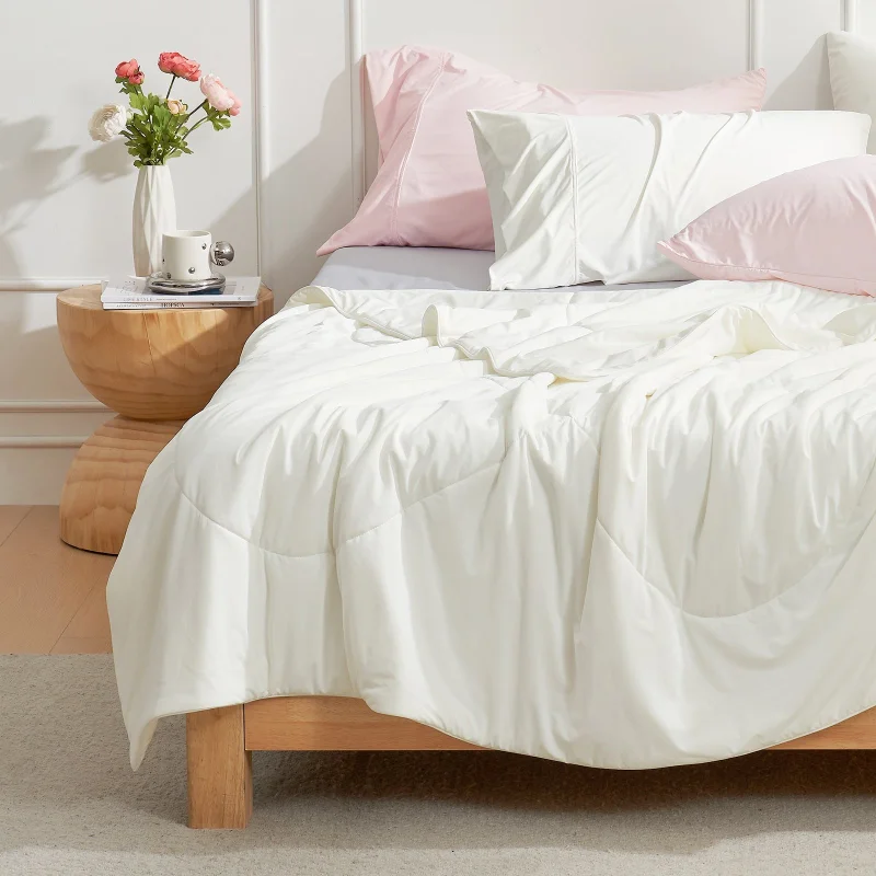 Cozy Bliss | Cooling Comforter with Japanese Arc-Chill Fabric | Lightweight & Breathable for Hot Sleepers Cream White