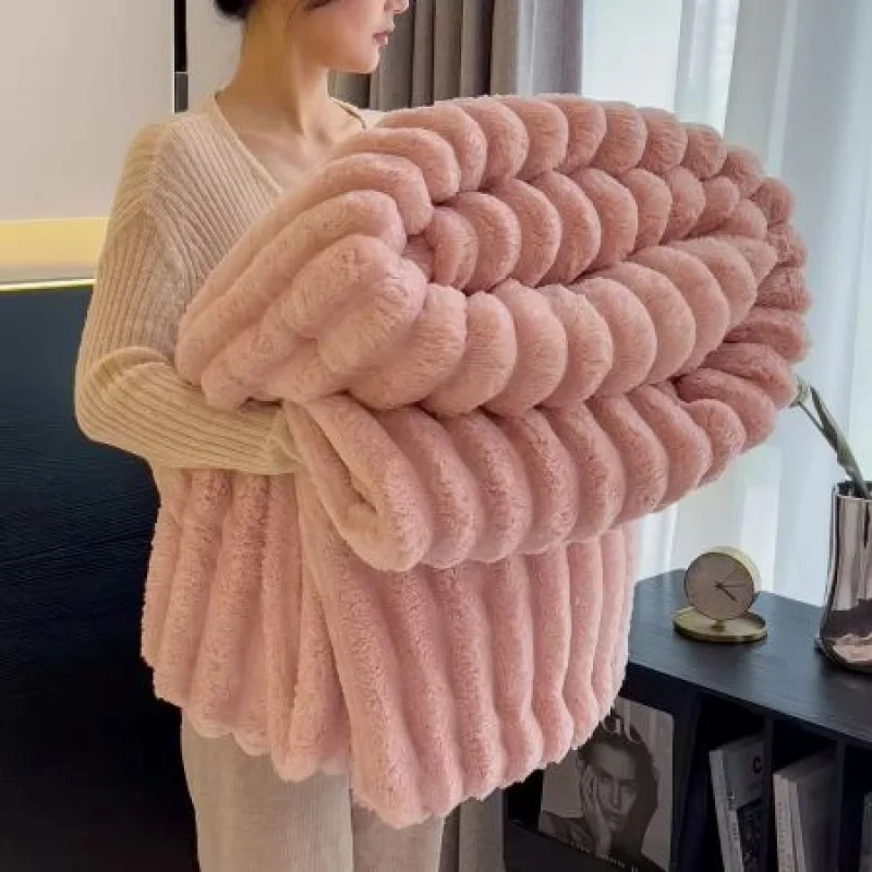 Luxurious Faux Rabbit Fur Throw Blanket | Soft & Warm for Cozy Comfort Pink