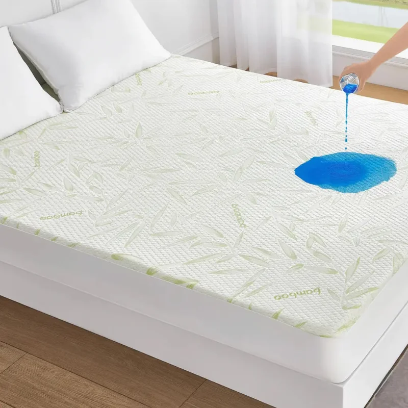 Slumblr | Cooling Bamboo Fiber Fitted Sheet with Waterproof Protection | Deep Pocket Design for Comfortable Sleep Light Green