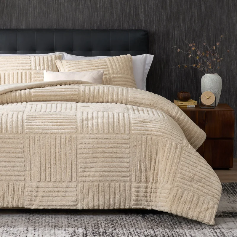 Vepine Cozy Bliss | King Size Comforter Set with Elegant Stripe Design | Soft Jacquard Fabric for Year-Round Warmth Khaki